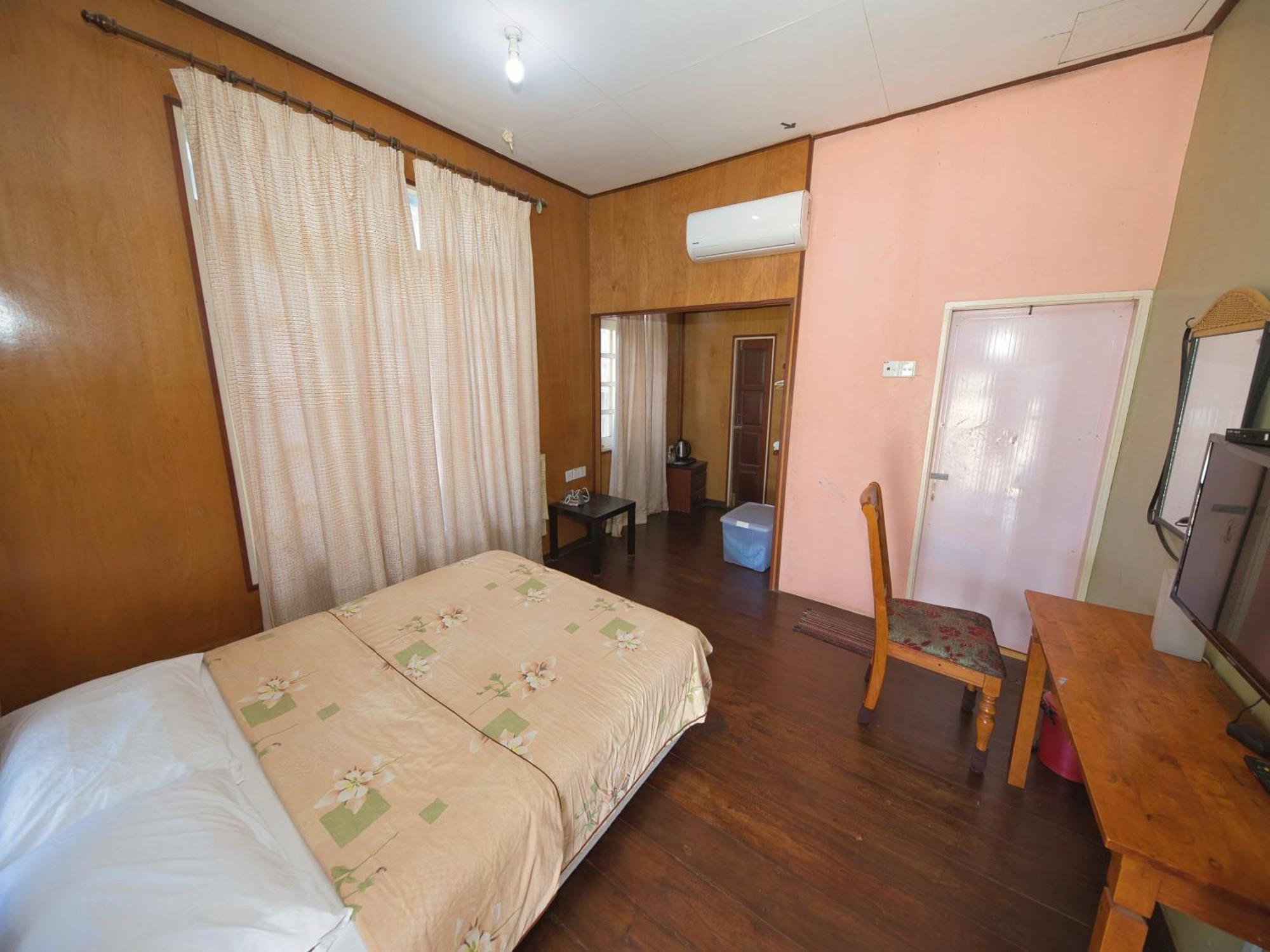 Oyo 90968 Teratak Samuderakita, Chalet & Guesthouse Kampong Gong Badak Buitenkant foto