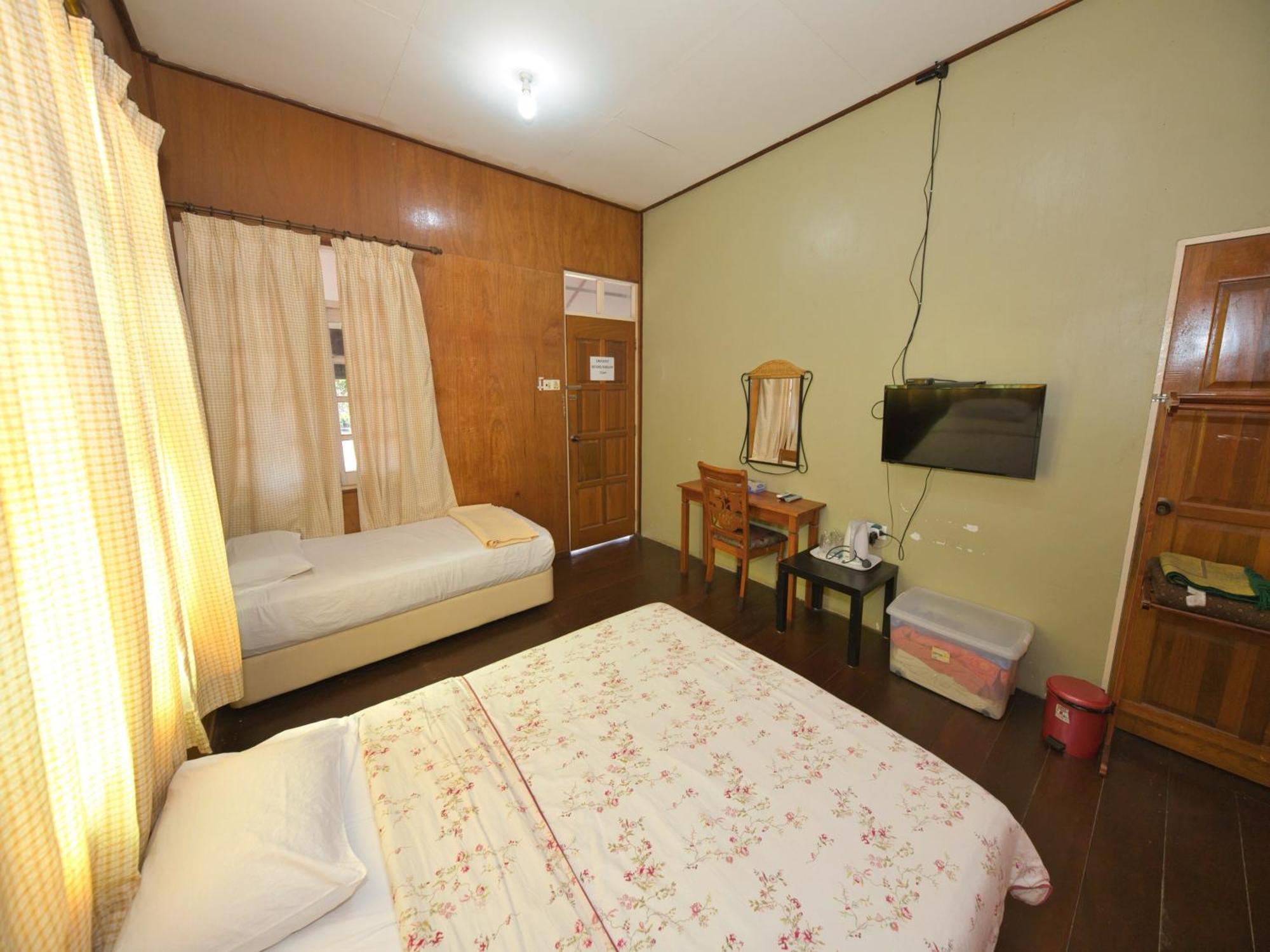 Oyo 90968 Teratak Samuderakita, Chalet & Guesthouse Kampong Gong Badak Buitenkant foto