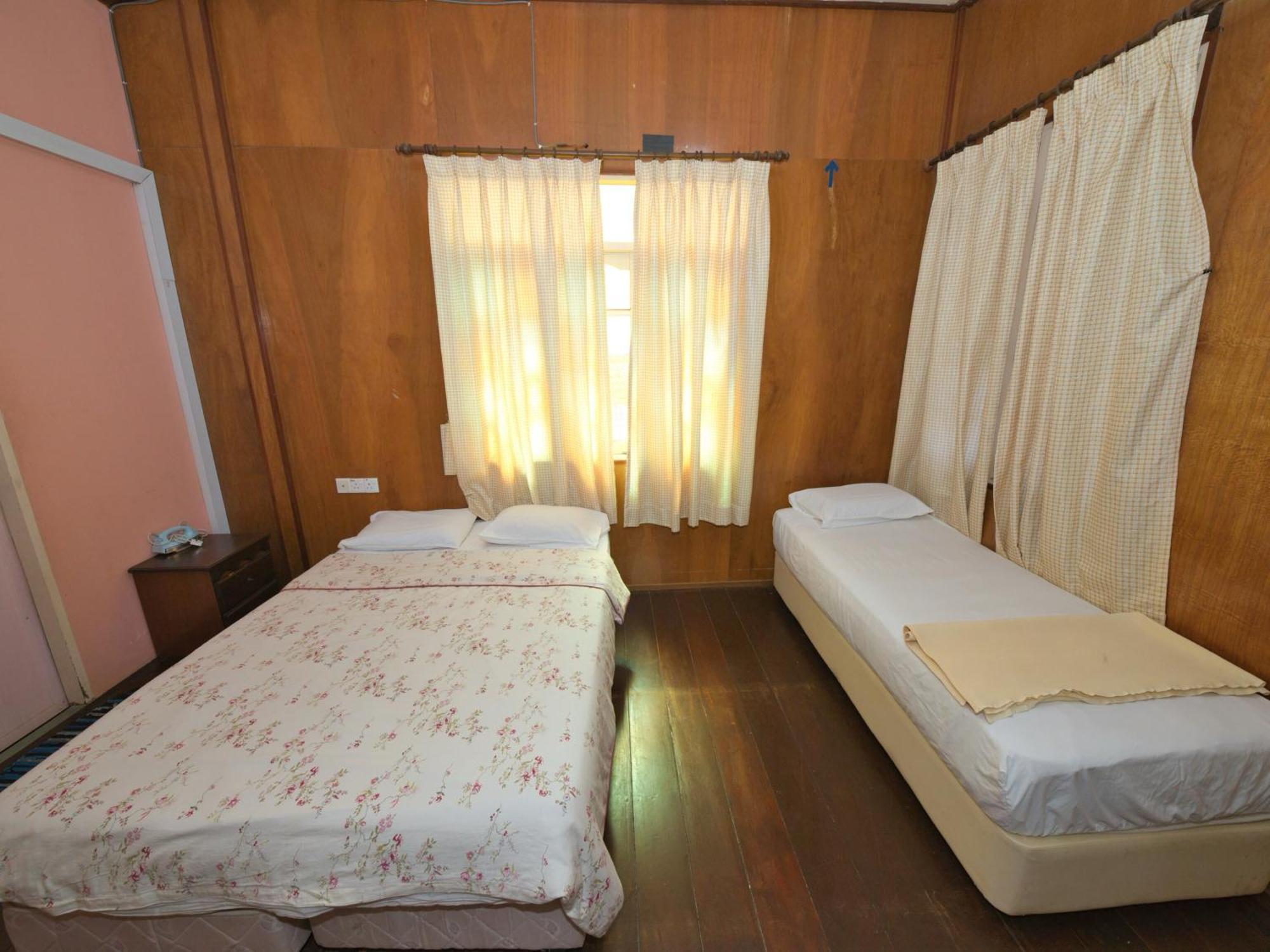 Oyo 90968 Teratak Samuderakita, Chalet & Guesthouse Kampong Gong Badak Buitenkant foto