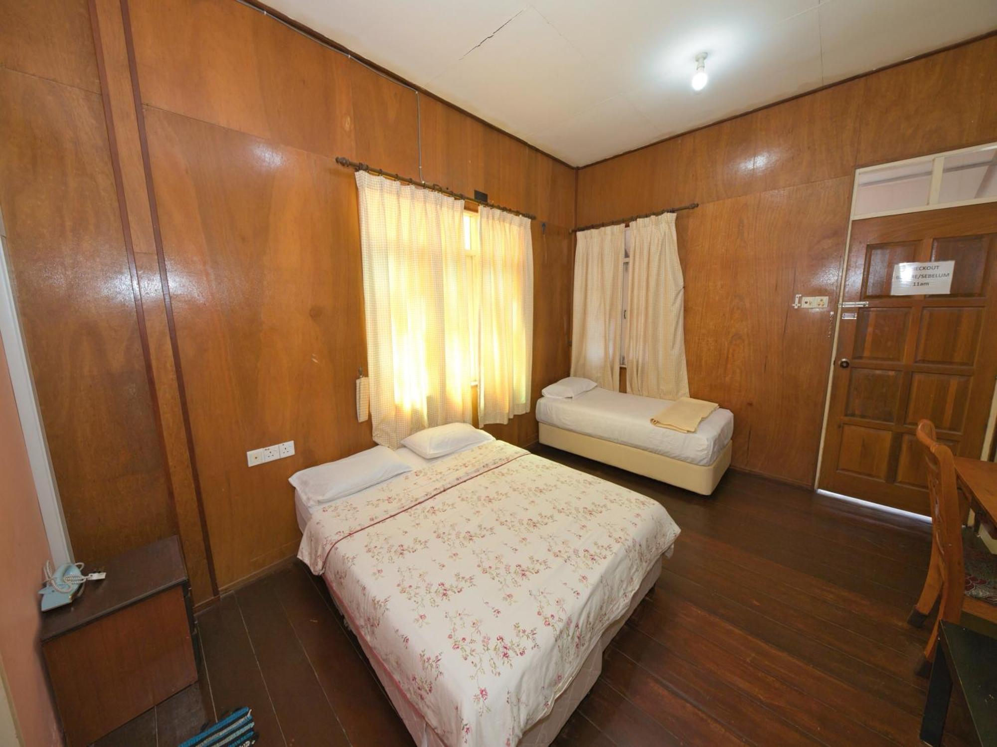 Oyo 90968 Teratak Samuderakita, Chalet & Guesthouse Kampong Gong Badak Buitenkant foto